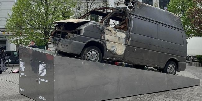 Подарована словаками «швидка» стала у Братиславі артефактом жахів війни
