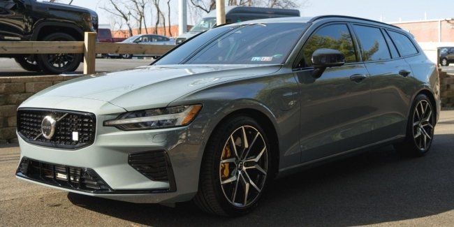 Уживаний універсал Volvo V60 продали за ціною нового авто