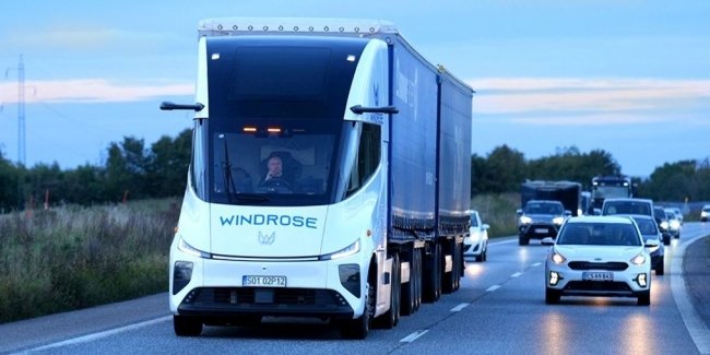«Китайська копія» Tesla Semi вже курсує дорогами Європи