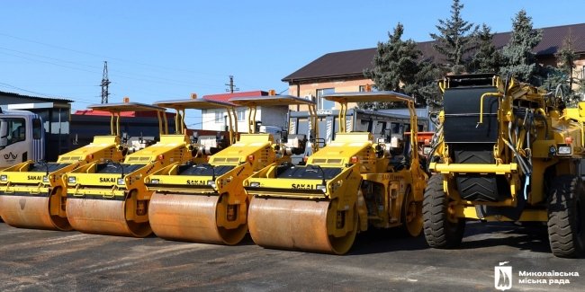 Японська дорожна техніка допоможе відремонтувати дороги в Миколаєві