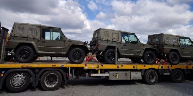 Міноборони Японії передало чергову партію автомобілів для ЗСУ