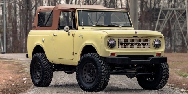     International Scout   Jeep Wrangler