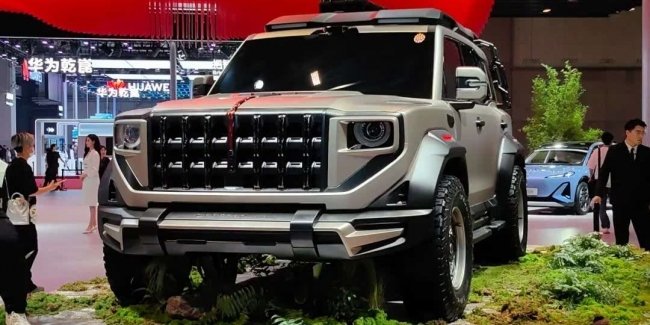 Брутальний позашляховик Hongqi дебютував у Шанхаї