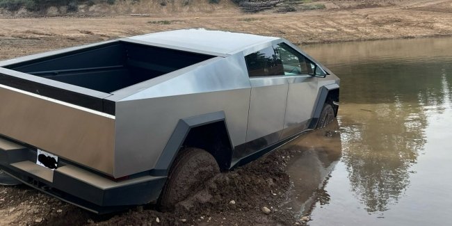   Tesla Cybertruck   泻