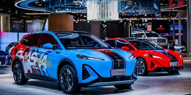 Leapmotor      Hongqi