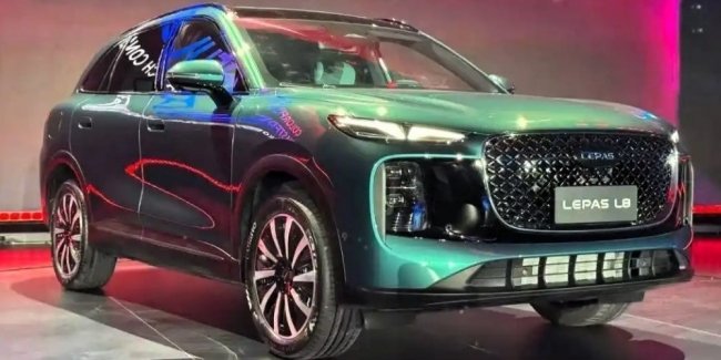   Lepas L8    Geely Atlas