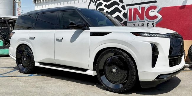      Infiniti QX80