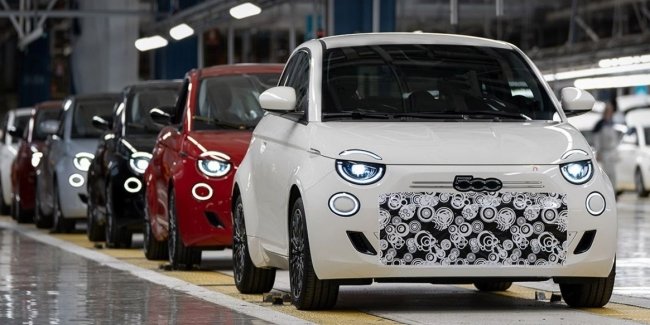  볿    Fiat 500 Hybrid