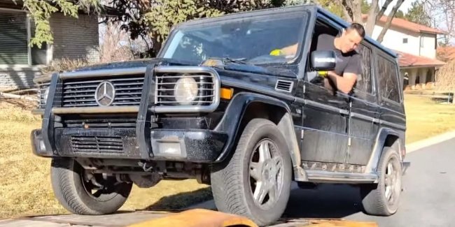   Mercedes-Benz G-Class  5  