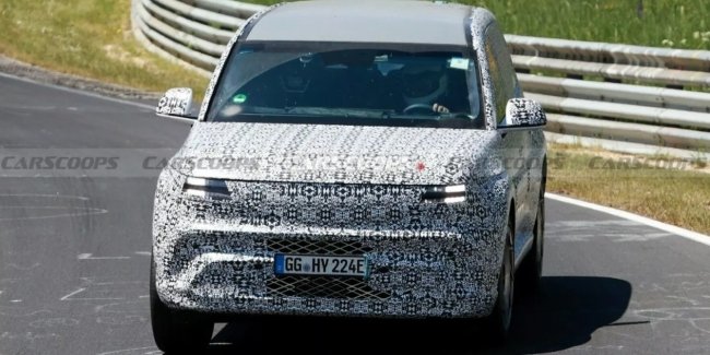 Genesis     BMW X7