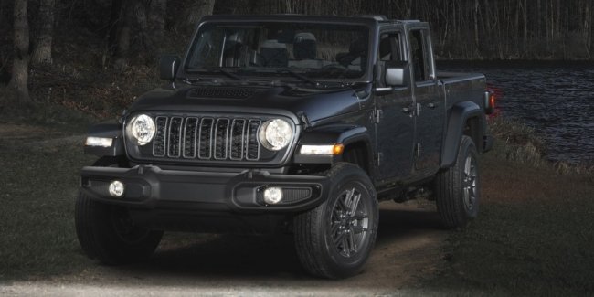 Jeep Gladiator    Dark Sky