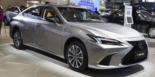 Lexus ES   Taiwan Special Edition