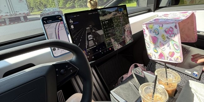  Tesla ,          