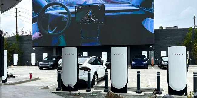   Tesla     