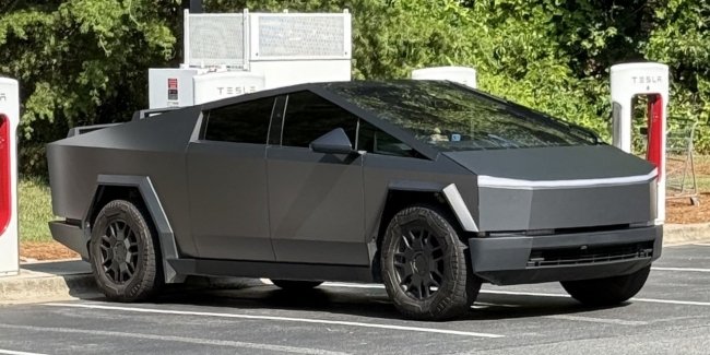 Tesla      Cybertruck