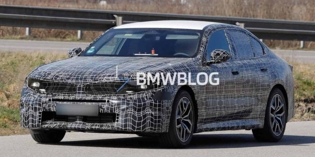 BMW    5 