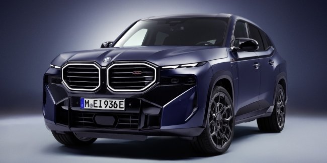 BMW XM   