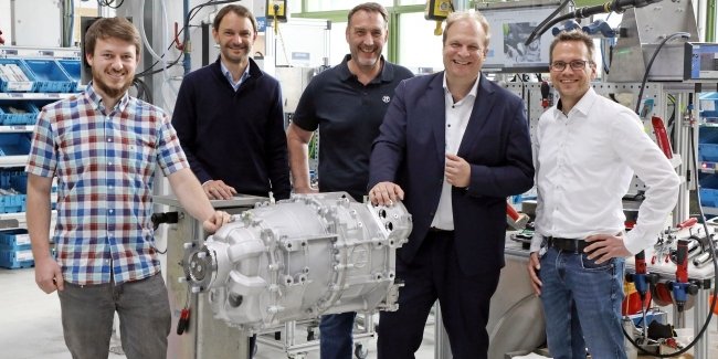   ZF    10 000   eTrax