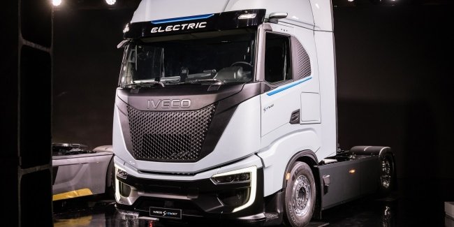 IVECO    S-eWay Artic