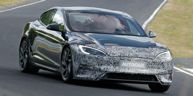 Tesla     Model S Plaid  Model Y Performance
