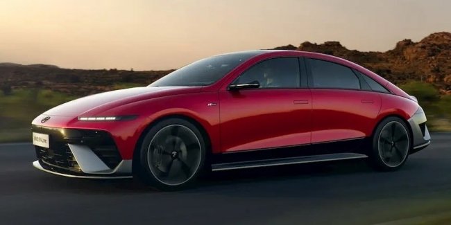  Hyundai Ioniq 6    700   