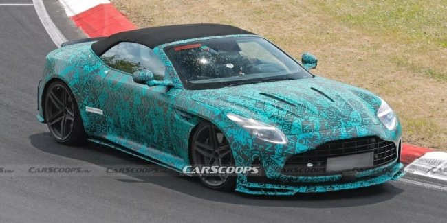 Aston Martin   DB12 Volante   