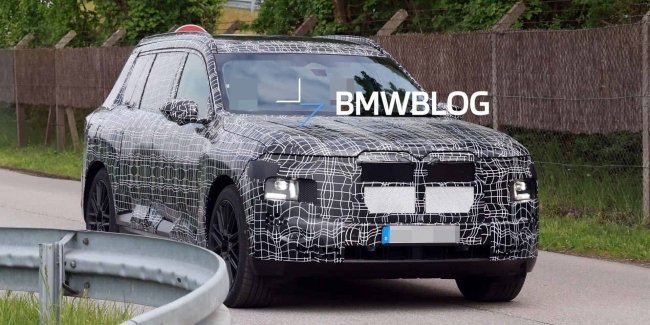  BMW X7 G67      