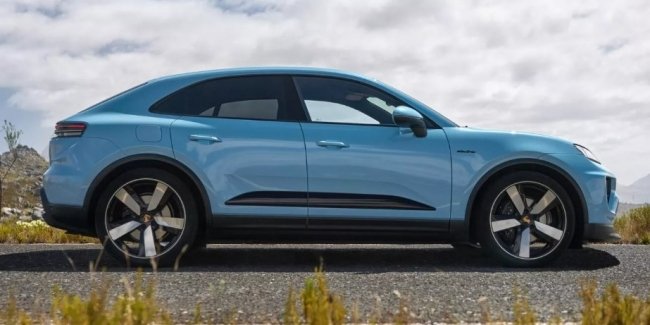 Porsche     Macan