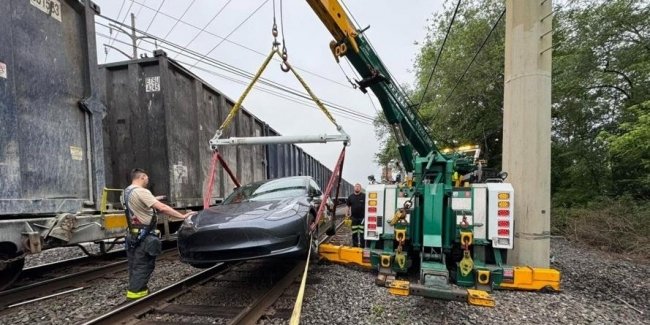  Tesla    