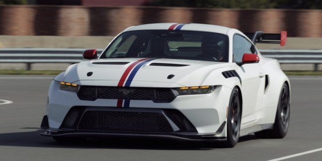 Ford   Mustang GTD