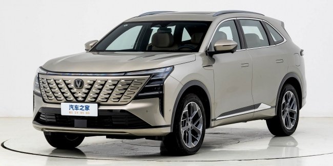 Changan   CS75 Plus Smart Excellence