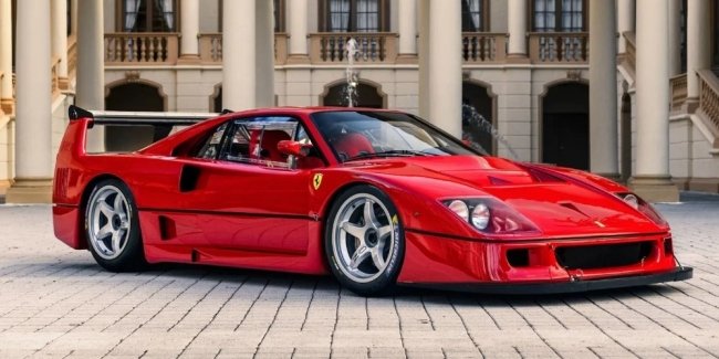      Ferrari F40 LM