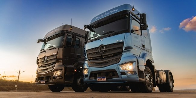  볿     Mercedes-Benz Axor