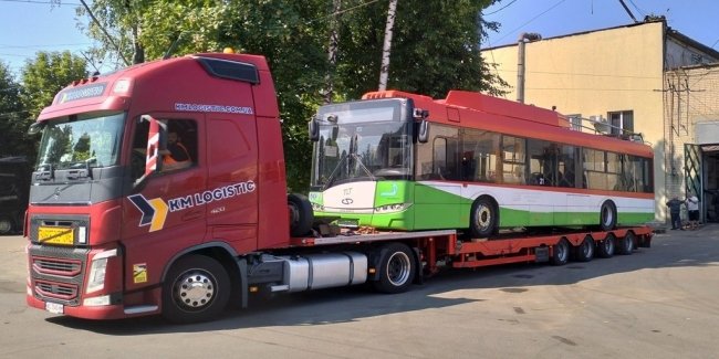   Solaris Trollino   г