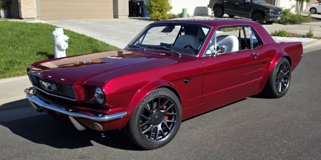 �������� ������ � ������ � ��� Ford Mustang 1966 ���� � �������� FSD