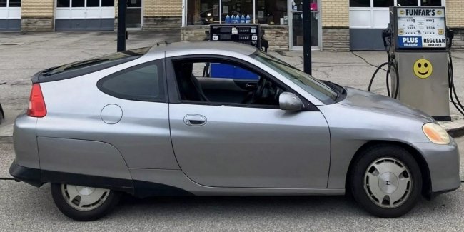   Honda Insight    1,5  