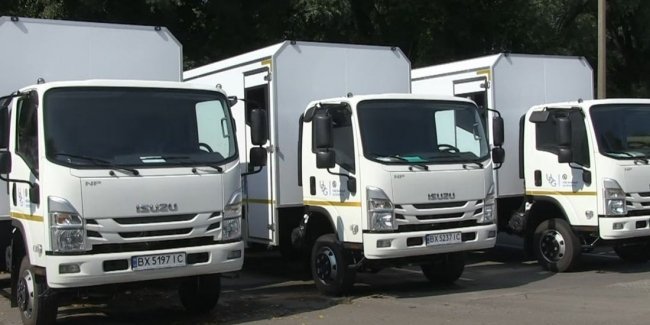        Isuzu NP75