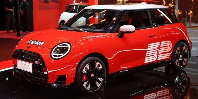 BMW     MINI JCW Monte Carlo Night