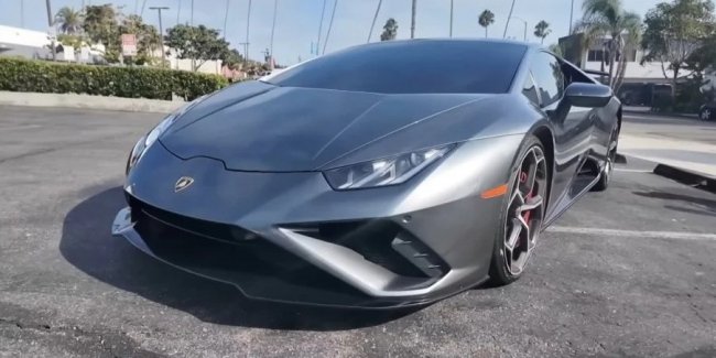 ChatGPT    Lamborghini,  2  