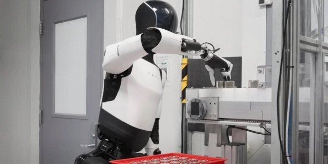 �������� Tesla �������� �� ������ Optimus, � �� �����������