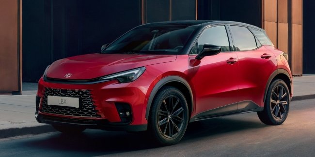 Lexus LBX     Vibrant Edition