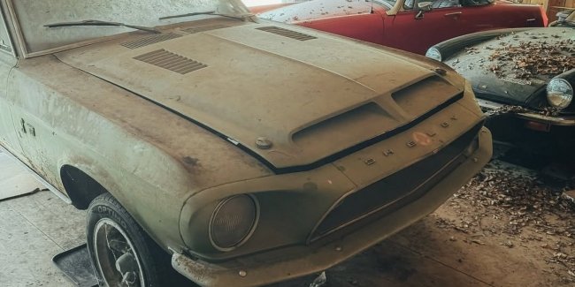   Ford Mustang 60-  40   