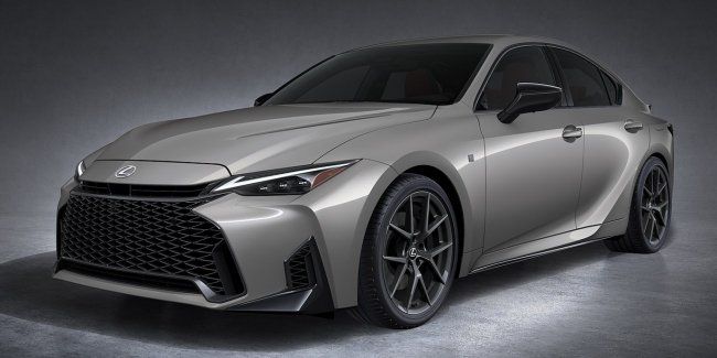 Toyota   Lexus IS 2026