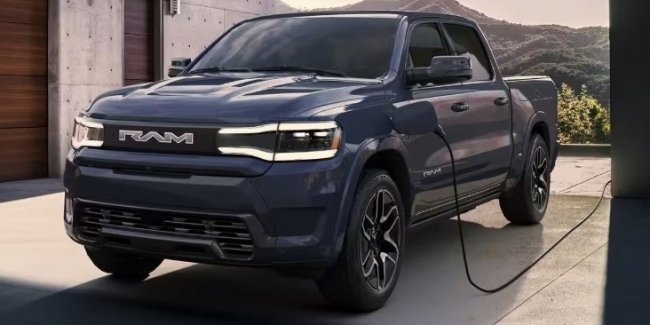 Ram      Ram 1500 REV