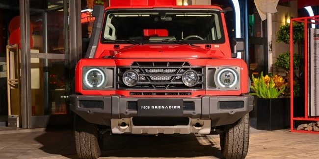 Ineos Grenadier    Red Devil