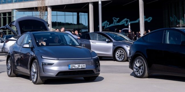 Tesla Model Y ����� ��������������� ���������� � ��� � ������