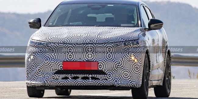 Renault ົ    Megane