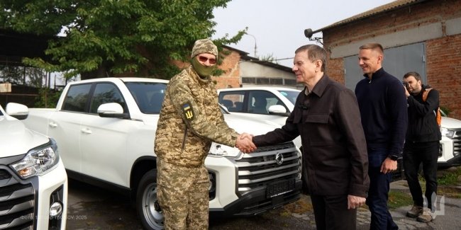 �� ���� ����� ����� KGM Musso Grand ���� �������