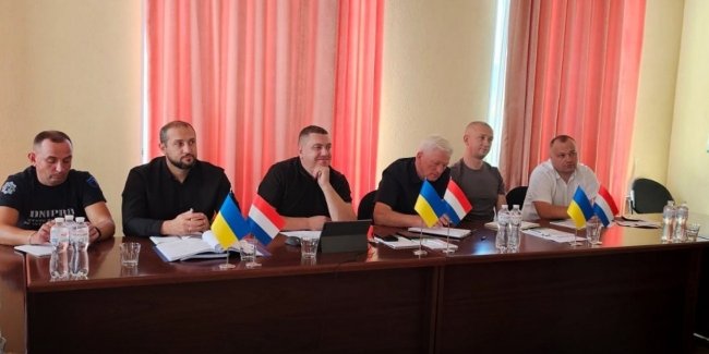 �������� �������� ����� ��� ������� ����� ͳ��������