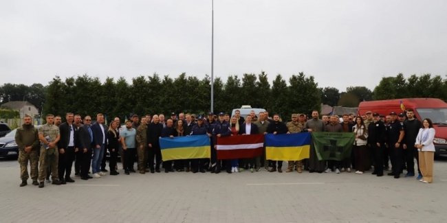 ���������� ���� �ϳ������� �� ��� ������� 32 �������� ��� ���������� ���������